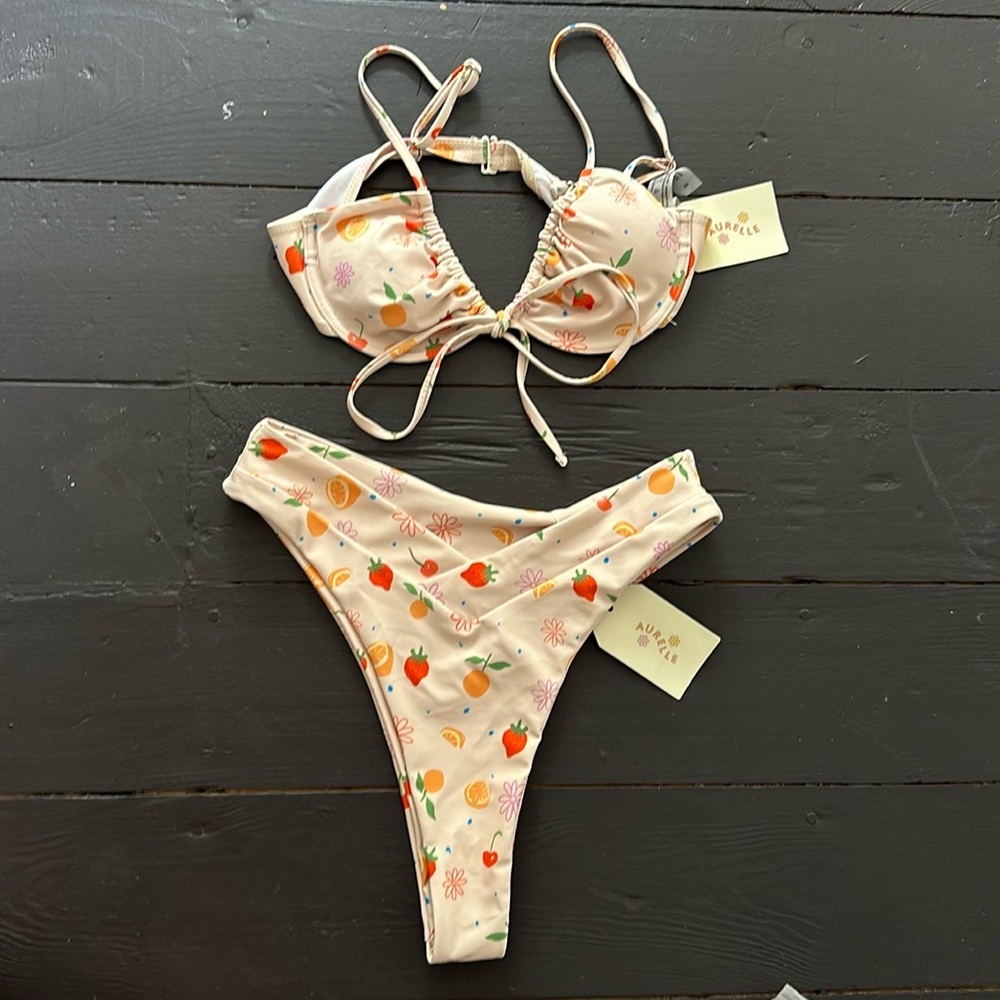 Aurelle Swim FRUIT PRINT Tay Small TOP underwire bikini w/ MEDIUM V-Cut Bottom